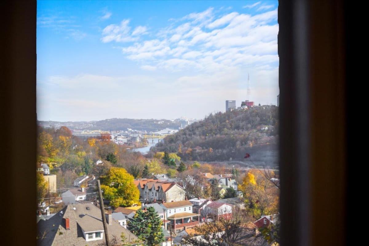 Light-bright With Craftsman Character And Views